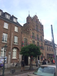 12179600_10153380697694051_778683682_n